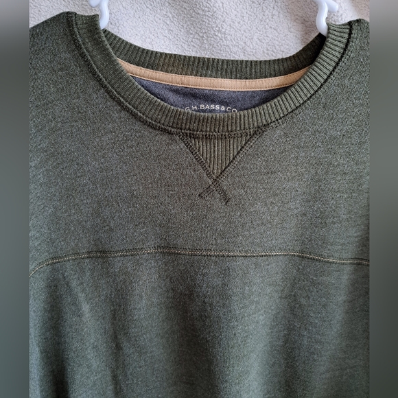 Men's G. H. Bass & Co Long Sleeve Pull Over Green Sweater - Picture 3 of 10